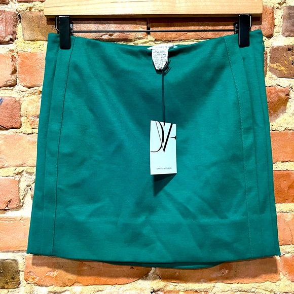 Diane Von Furstenberg Dresses & Skirts - NEW DVF Diane Von Furstenberg Metador Mini Spruce Size 0